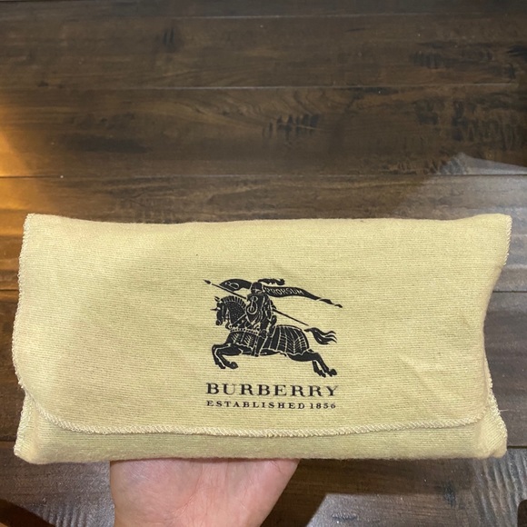 Burberry Vintage Check Continental Wallet - Picture 2 of 5